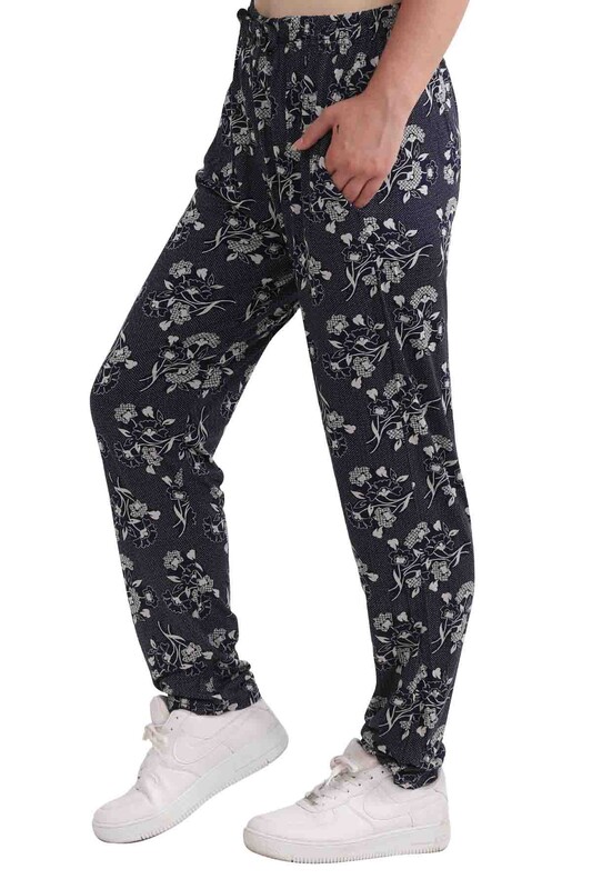 Женские брюки-трубы из вискозы с принтом цветов| синий - Thumbnail